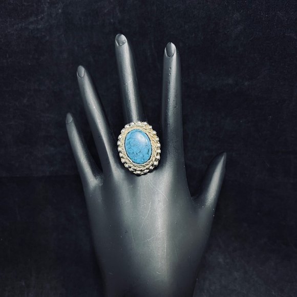 Vintage Chunky Faux Turquois Adjustable Ring (R351) - Picture 1 of 6
